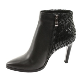 Black Espinto boots on a high heel 2