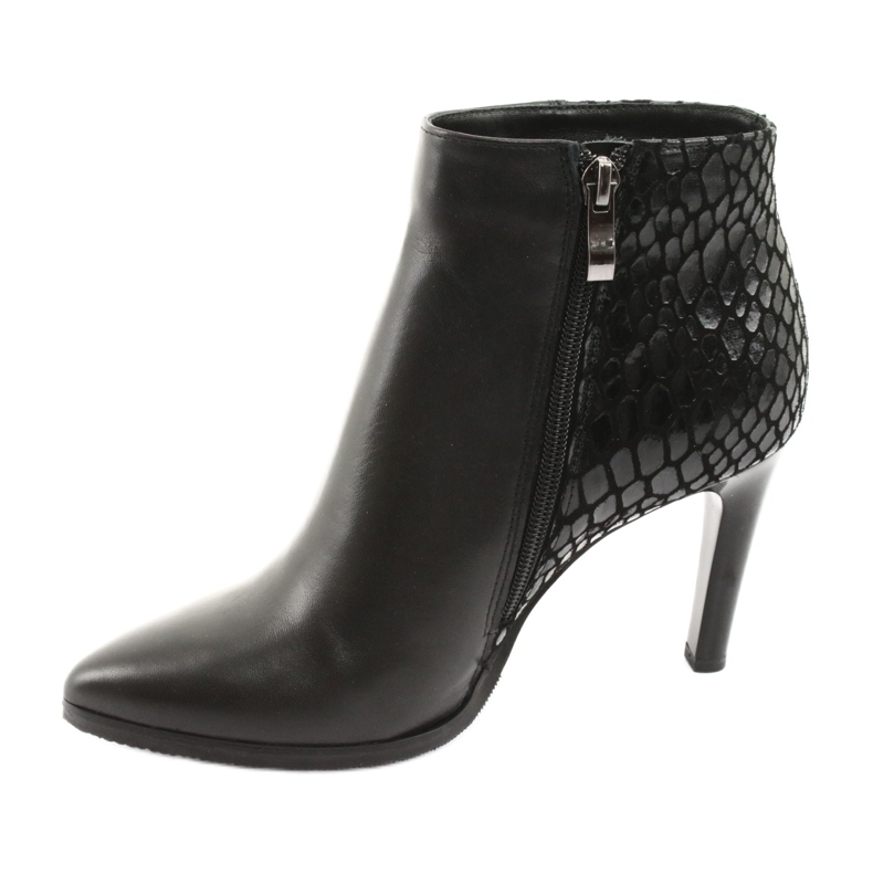 Black Espinto boots on a high heel 2
