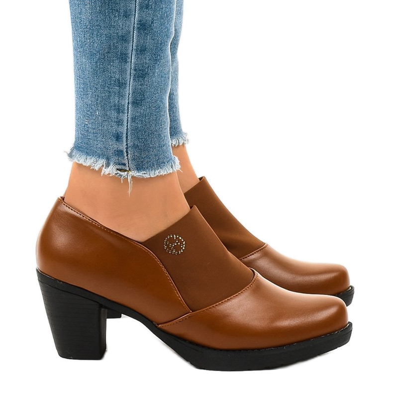 Camel slip-on boots on the TH-F198 post brown 1