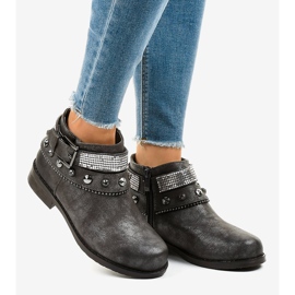 Gray boots decorated with a LL178 zipper grey 2