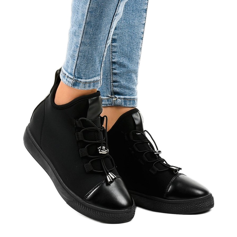 Black insulated sneakers high on the wedge XY-35 1