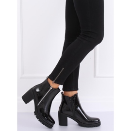 Black lacquered Chelsea boots DA37P Black 1