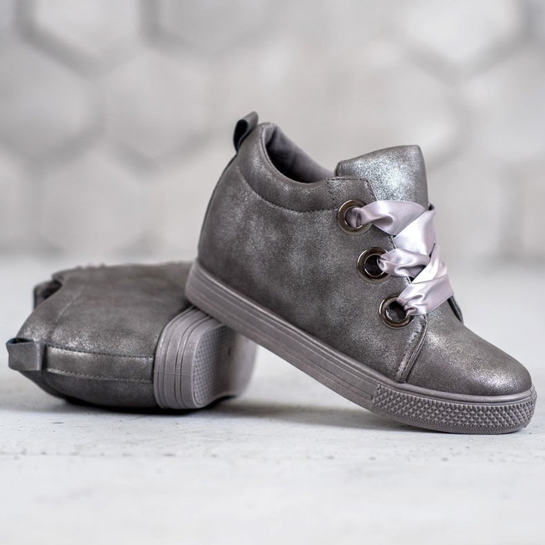 New Tlck Shoes tied with a ribbon grey 1