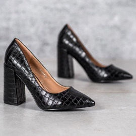 Black VICES pumps 1