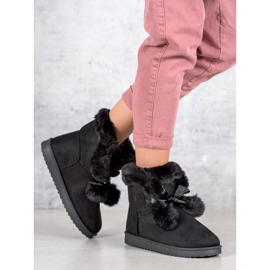 Fashionable Black Mukluki 1