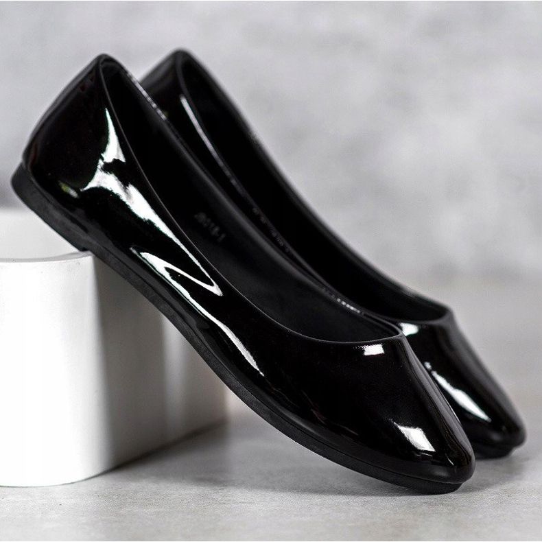 Lacquered VICES ballerinas black 1