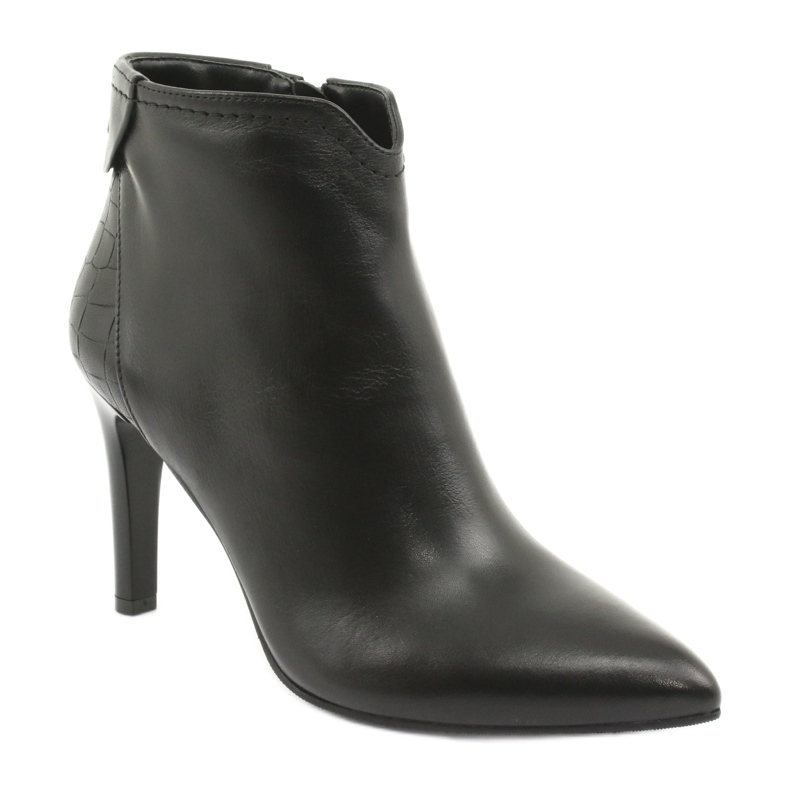 Boots on a thicker heel black Kaniowski 1