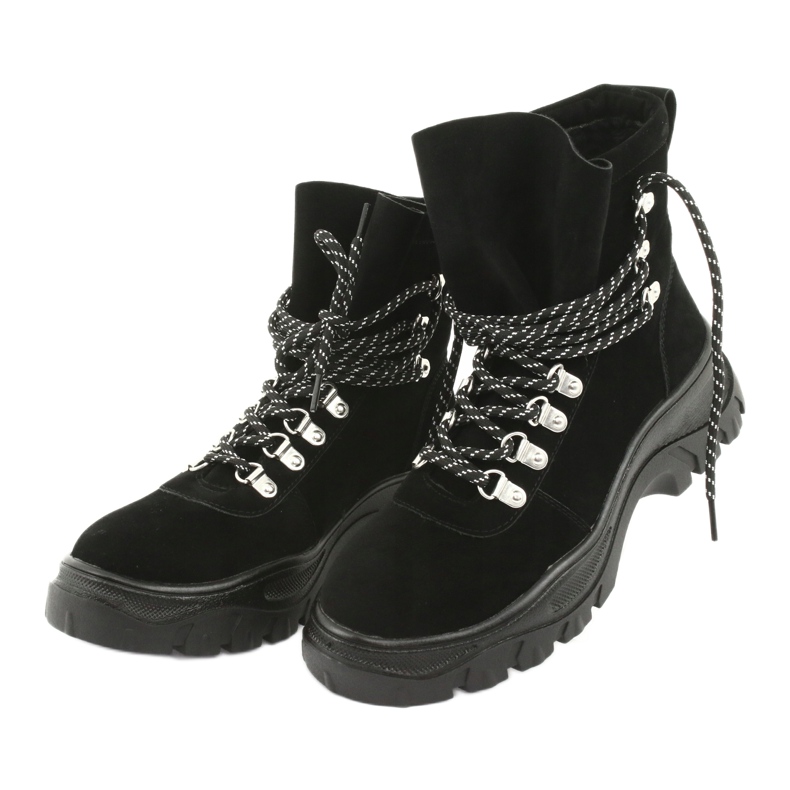 Black Sergio Leone TR729 tied trappers 4