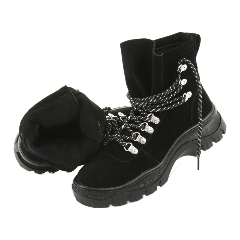 Black Sergio Leone TR729 tied trappers 6