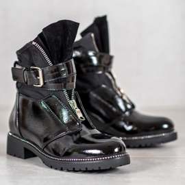 Seastar Black lacquered boots 2