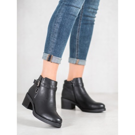 Anesia Paris Boots On A Post black 1