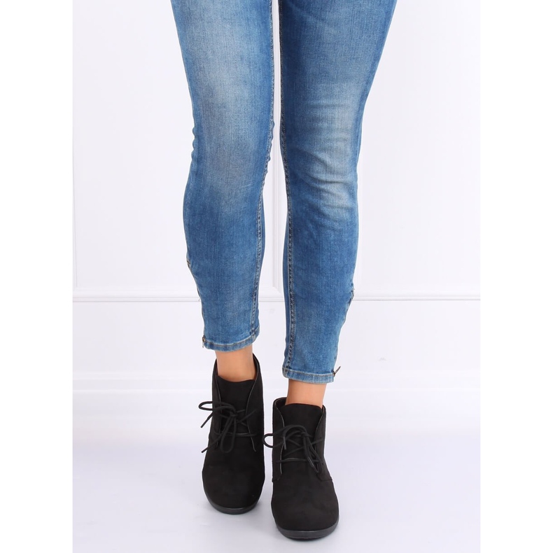 Black Boots laced on a wedge heel E3265 Black 1
