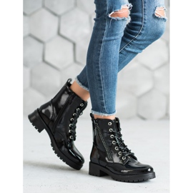 Seastar Lacquered Workers black 1