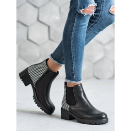 Seastar Chelsea Boots With Pattern white black 2