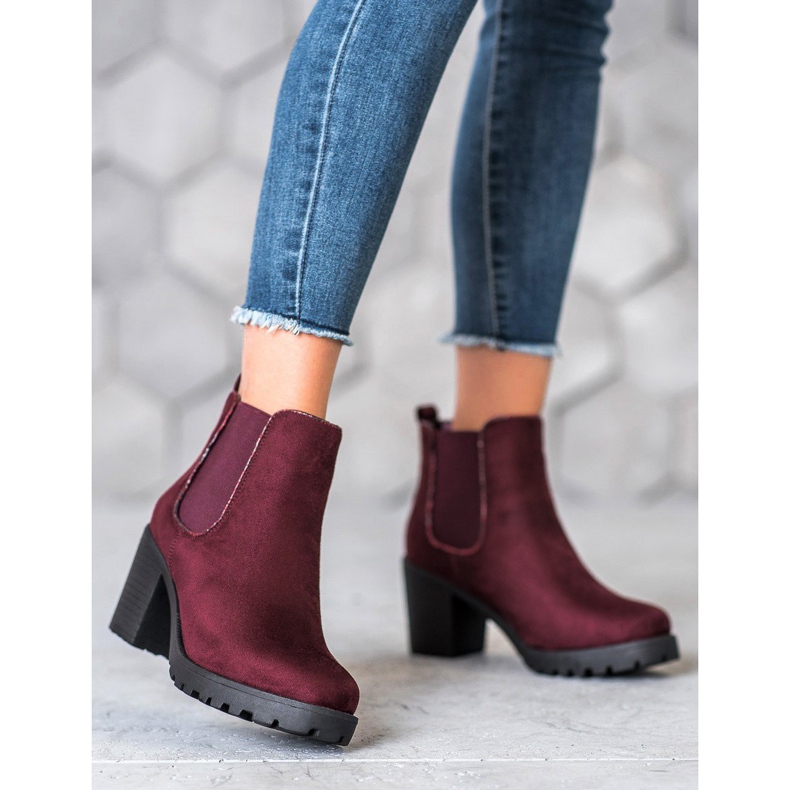 Erynn Suede Chelsea Boots On The Platform red 1