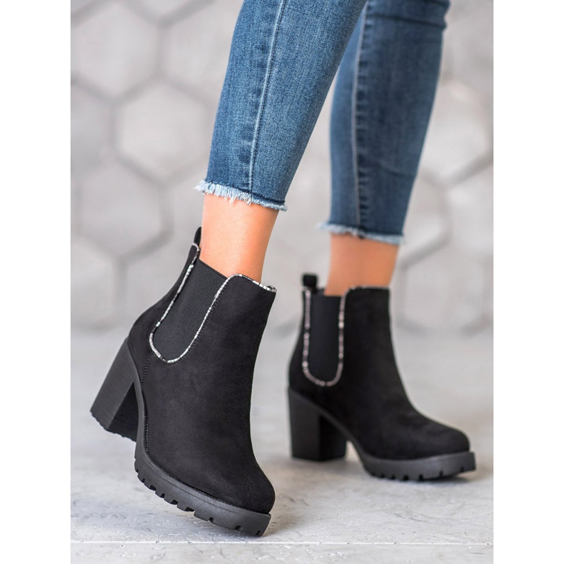 Erynn Suede Chelsea Boots On The Platform black 1