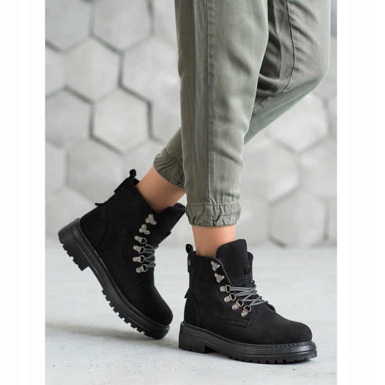 SHELOVET Laced Trappers black 1