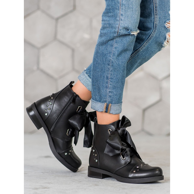 Bestelle Ribbon-tied boots black 1