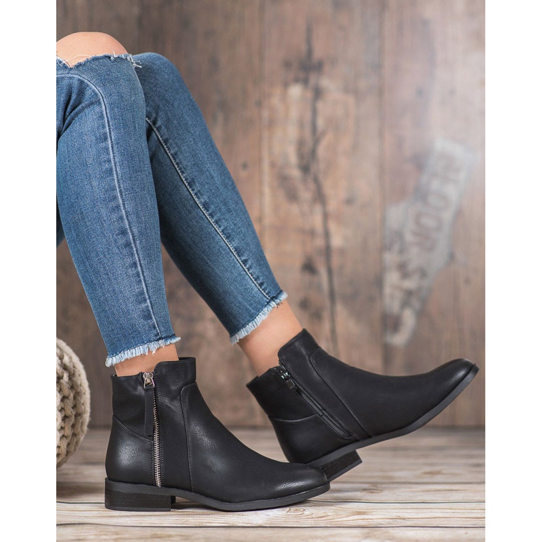 SDS Black Booties With A Zipper 2