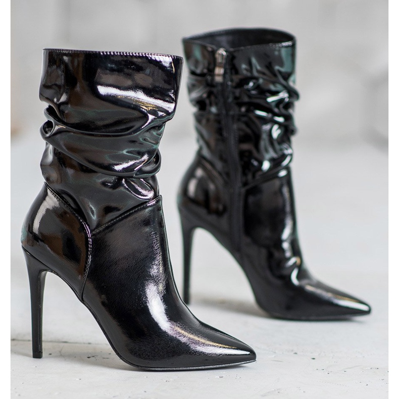Seastar Lacquered boots on a high heel black 1