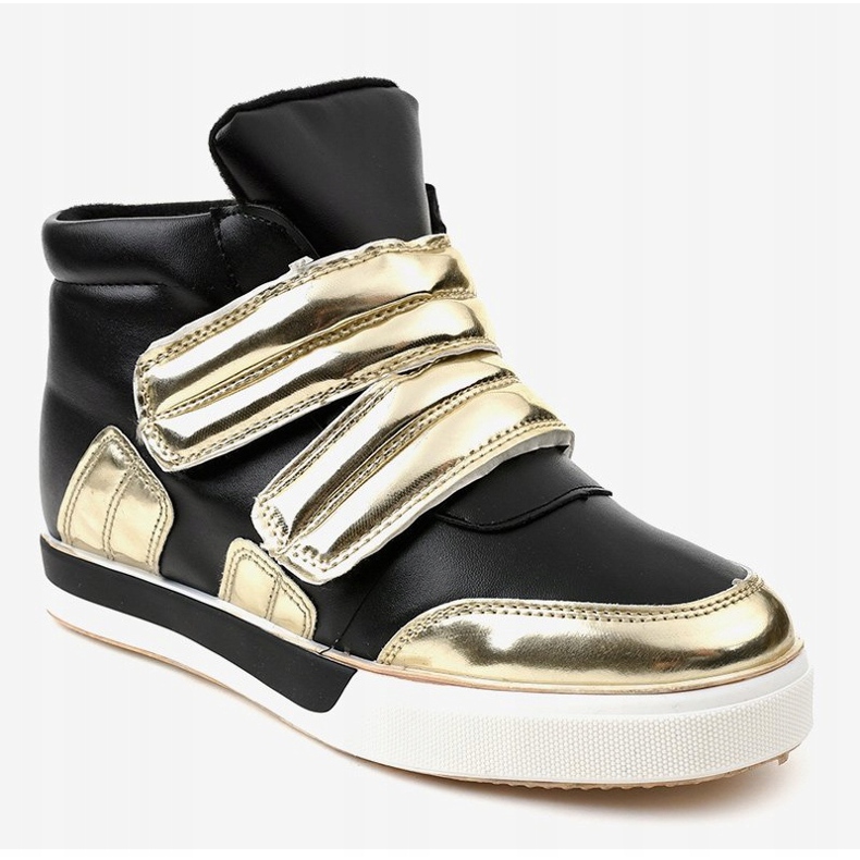 Black insulated sneakers on the wedge GF-ZM26 1