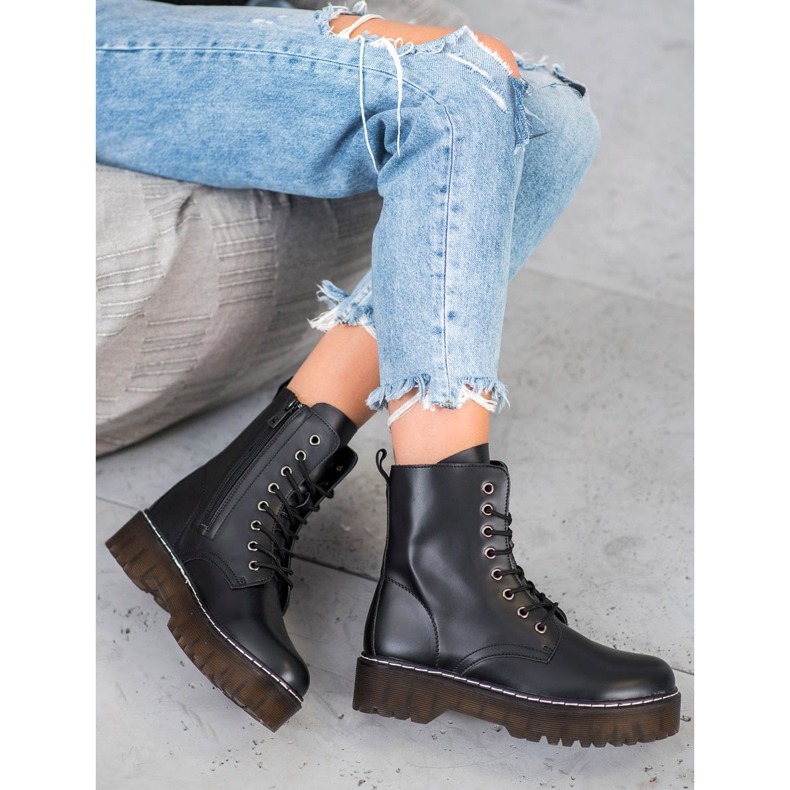 Kylie Boots On The Platform black 1