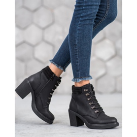 Queen Vivi Lace-up boots with eco leather black 2 Queen Vivi Lace-up boots with eco leather black 2