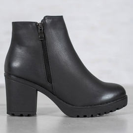 J. Star Boots On The Platform black 2