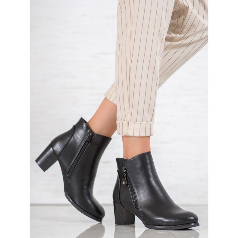 J. Star Warm boots on the post black 2 J. Star Warm boots on the post black 2