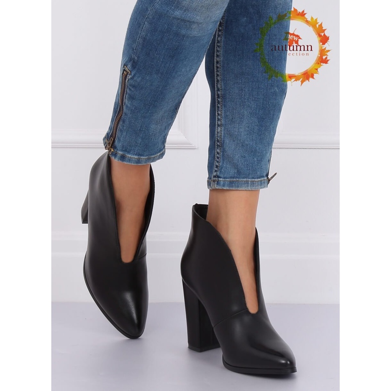 Black Boots with cut-out black RB38P Black II Quality 1