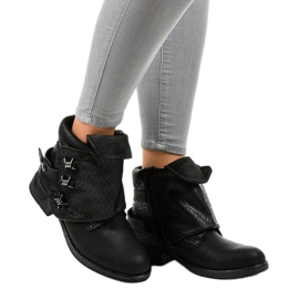 Black insulated boots A-203 brown 1