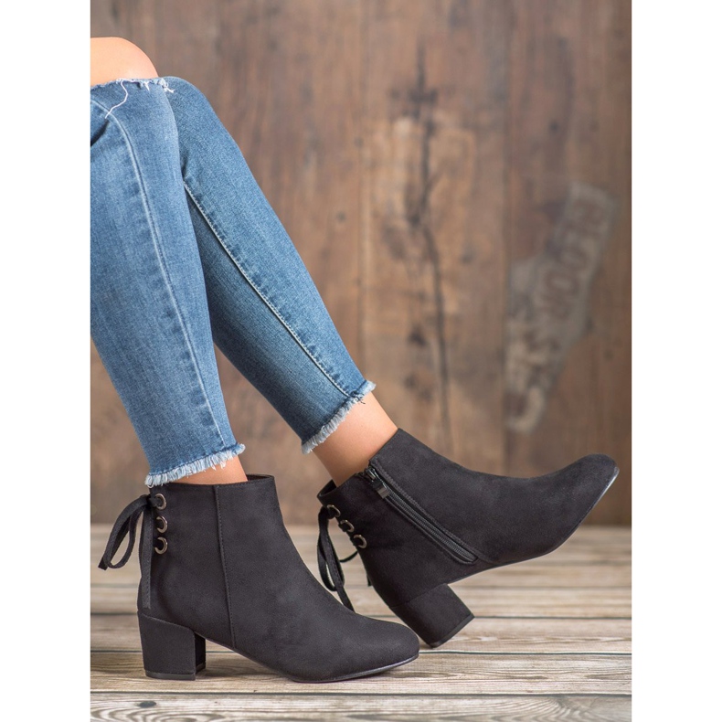 Forever Folie Suede Booties With A Bow black 2