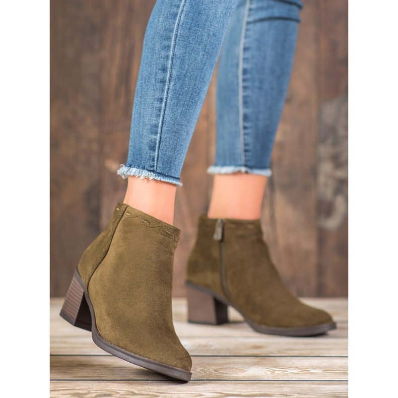 Kylie Olive Booties On A Post green 1