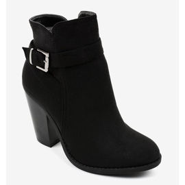 Black suede ankle boots on the H306 post 1