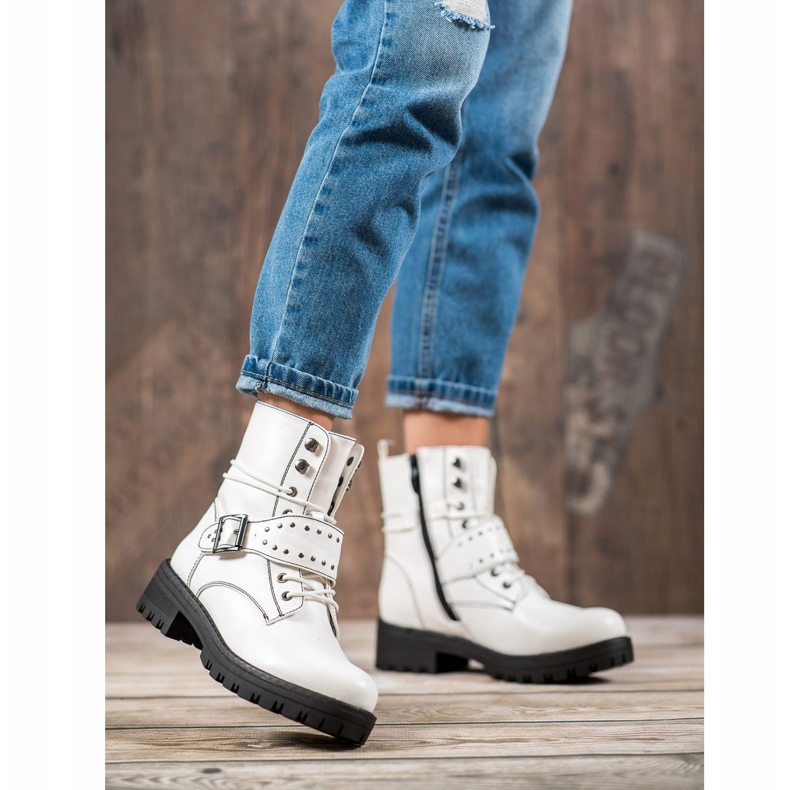 Goodin White Workers 1