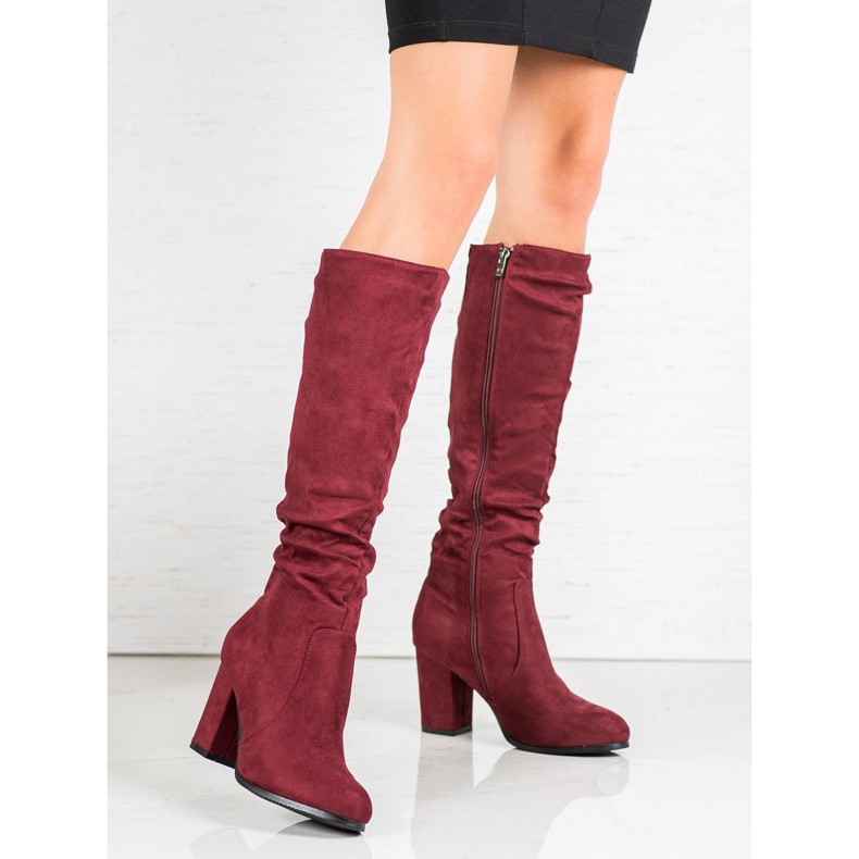 Wilady Suede Boots On A Pillar red 1