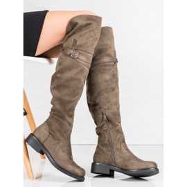 Ideal Shoes Elegant boots with a buckle green 1