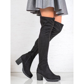 Seastar Black Thigh-boots On The Platform 1