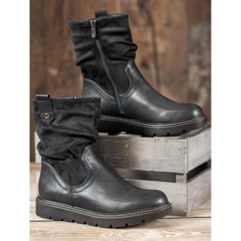 Ideal Shoes Workers On The Platform black 1