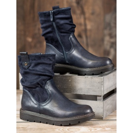 Ideal Shoes Workers On The Platform blue 2