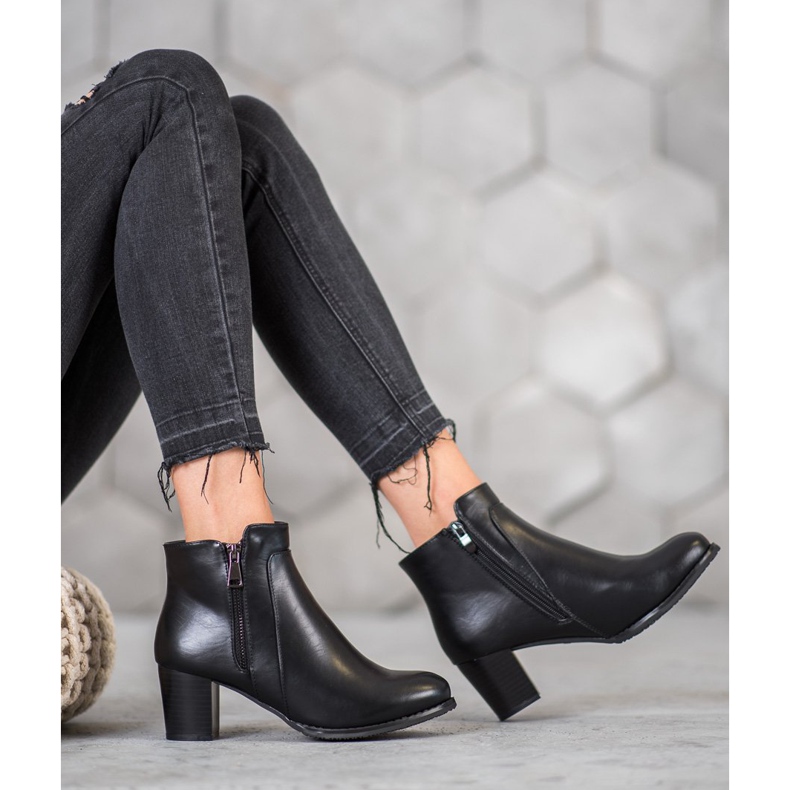 J. Star Booties With A Zipper black 2