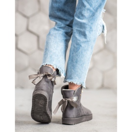 SHELOVET Mukluki With Beads grey 1