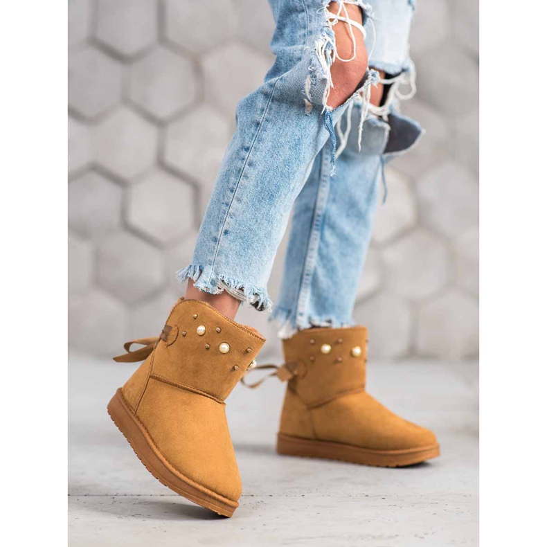 SHELOVET Mukluki With Beads beige 2