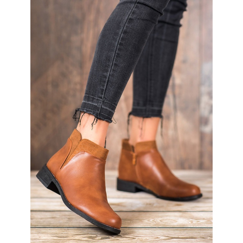 Small Swan Casual Camel Boots brown 2