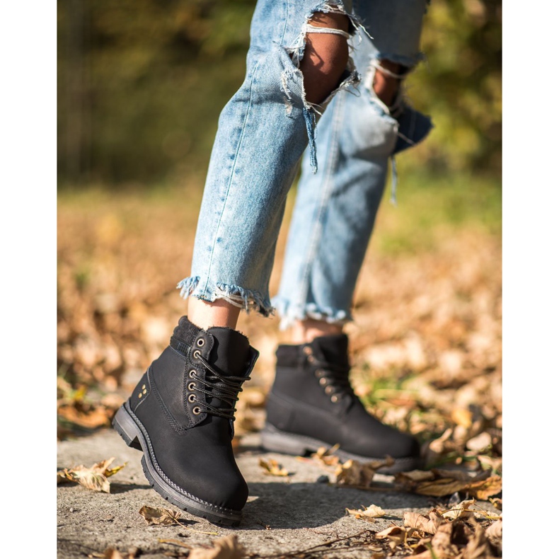 SHELOVET Black Trappers 1