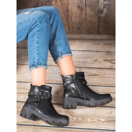 SHELOVET Black Workers 2