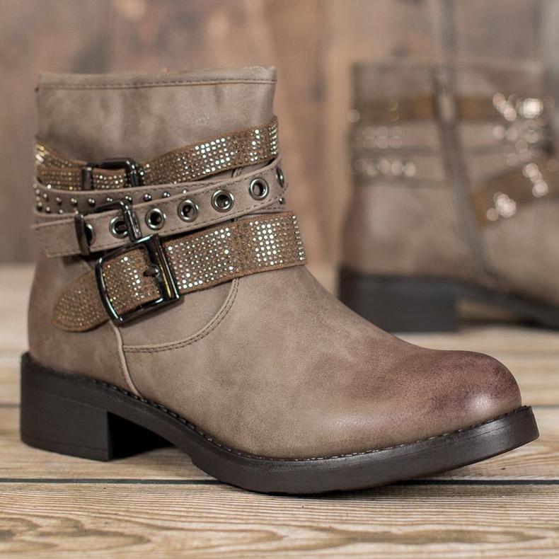 SDS Fashionable Workers brown 1 SDS Fashionable Workers brown 1