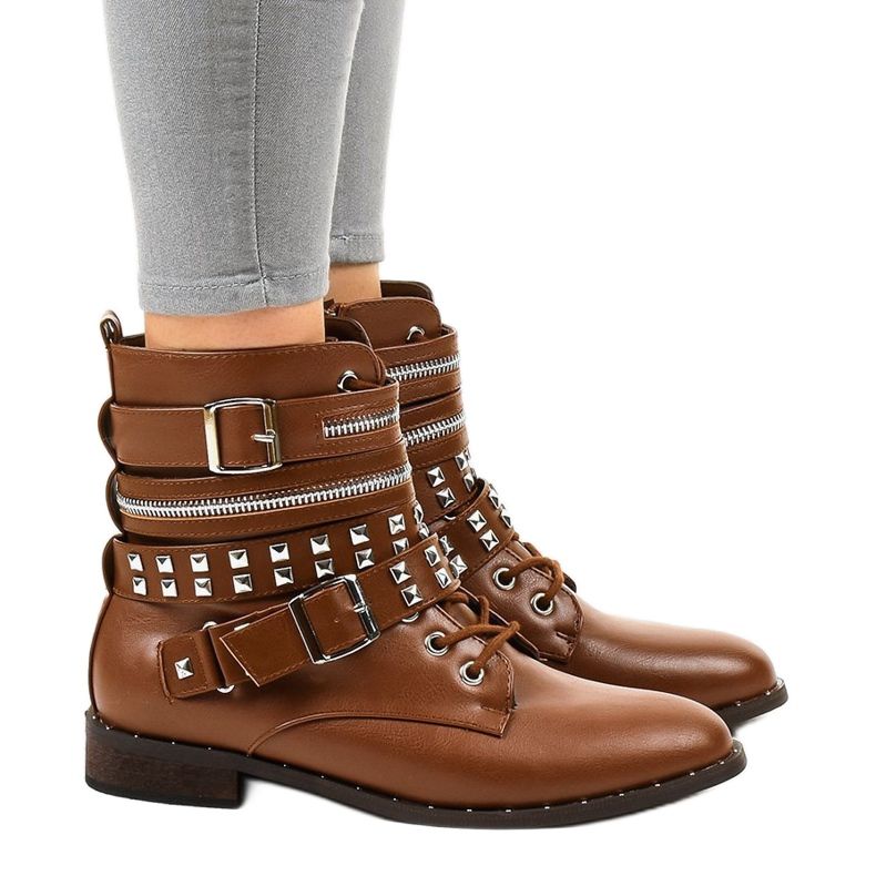 Brown stylish insulated boots 688-29 1