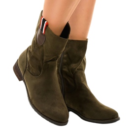 Green insulated flat boots 99-110 1