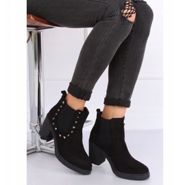 Black boots with wide heels H8-85 Black 2